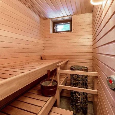 Kaunis Valoisa 3 Krs Pikkukaksio Vantaa Koivukylae Apartment Exterior photo